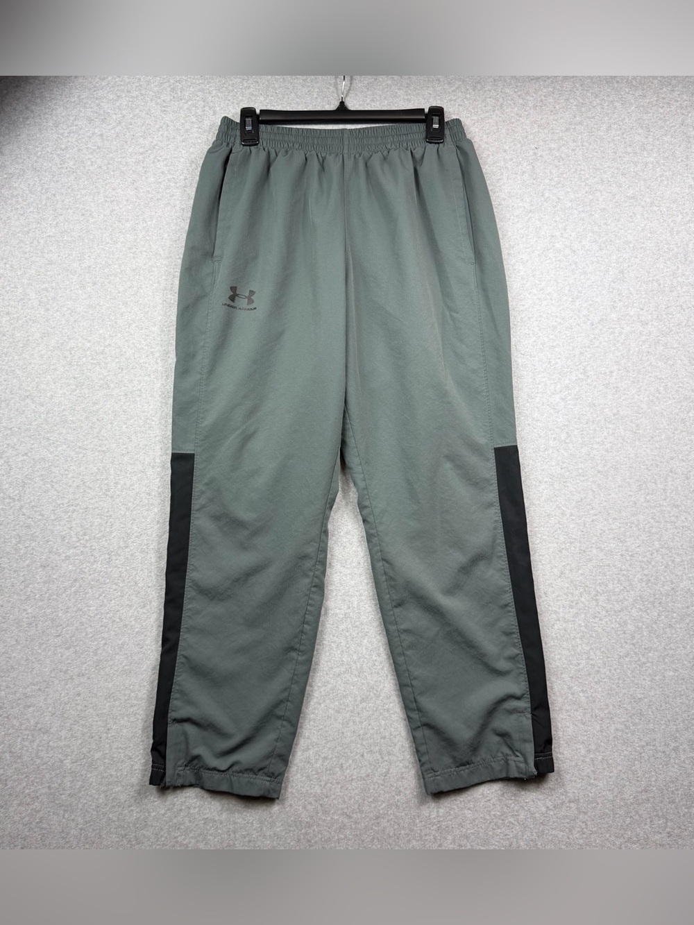 Under Armour Vital Woven Track Pants Gray Mesh Lined Windbreaker Mens Medium